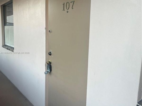 10402 Sunrise Lakes Blvd , Unit 107, Sunrise, FL 33322