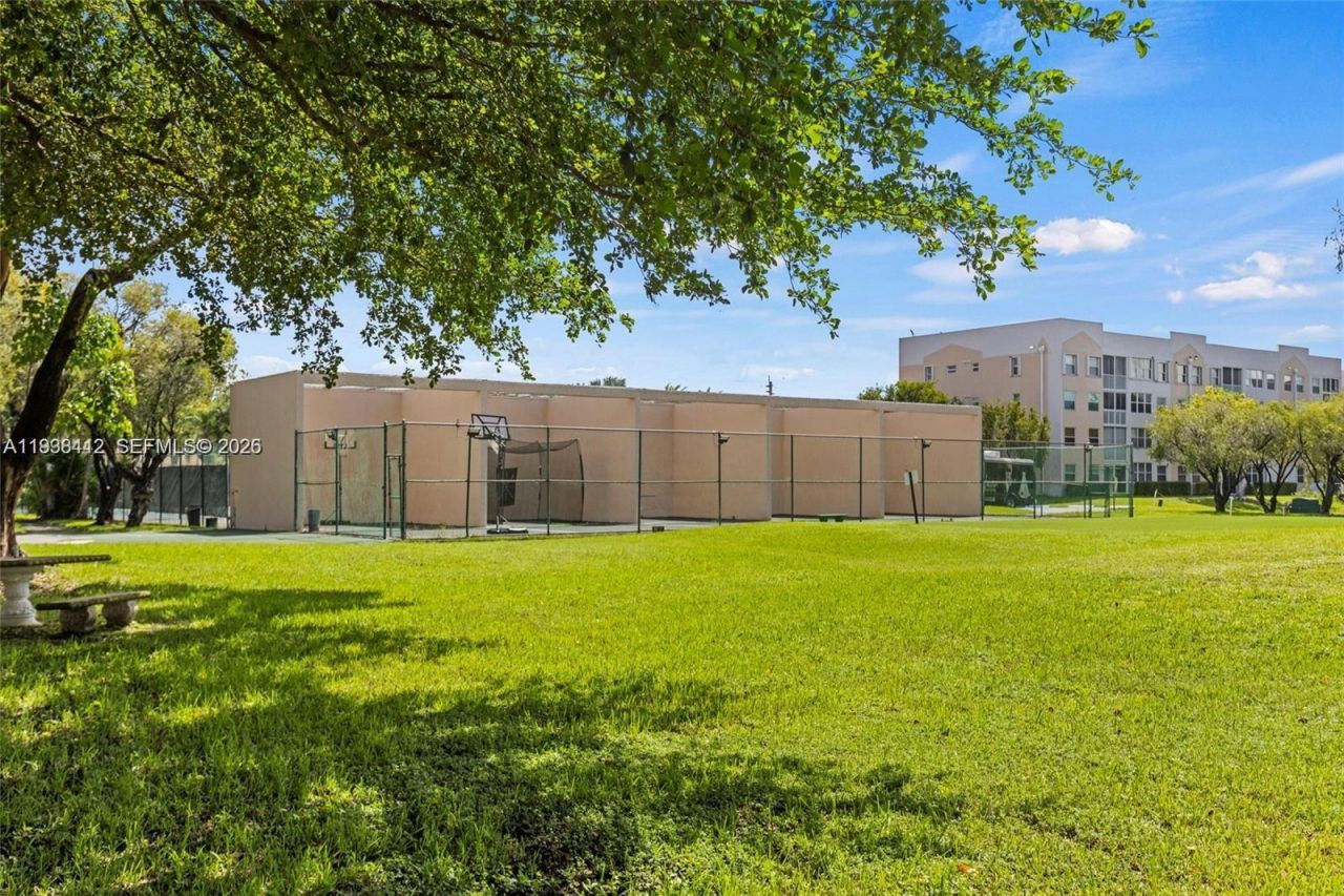 10402 Sunrise Lakes Blvd , Unit 107, Sunrise, FL 33322 Photo