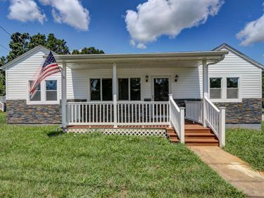 107 Woodlawn Heights, Chatham, VA 24531