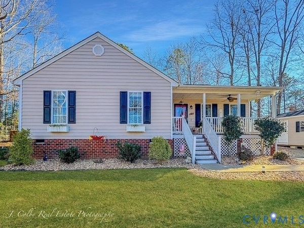 5671 Buckhunt Lane, New Kent, VA 23124