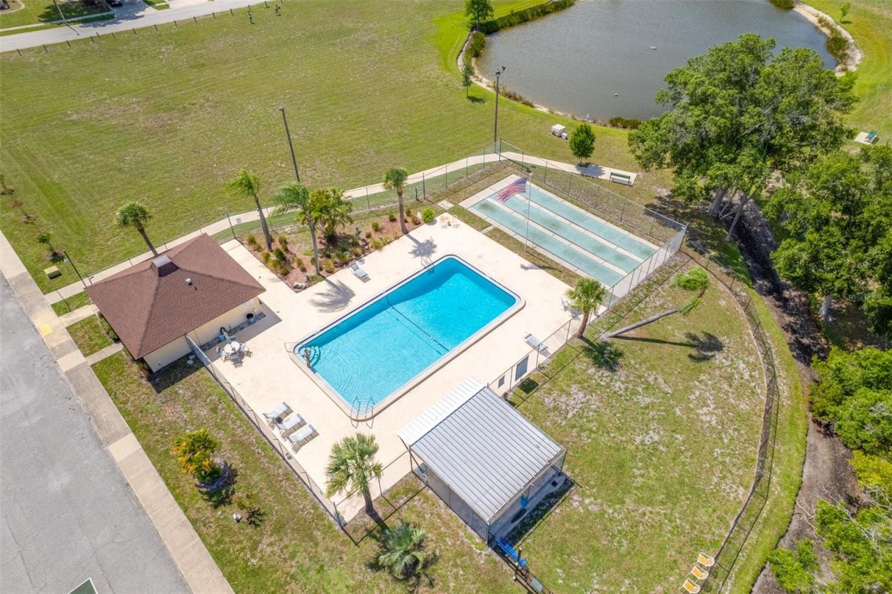 9994 83rd Street, Seminole, FL 33777 Photo