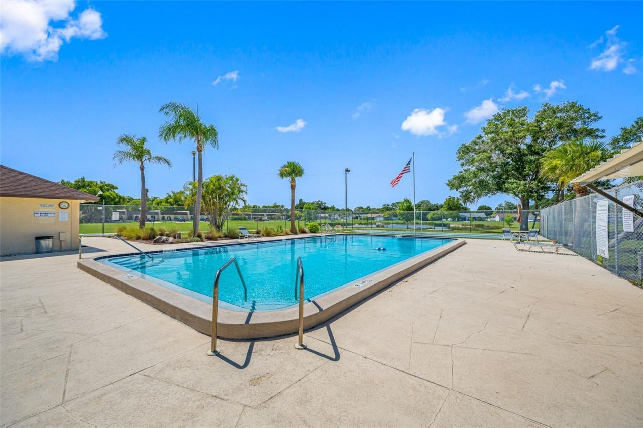 9994 83rd Street, Seminole, FL 33777 Photo