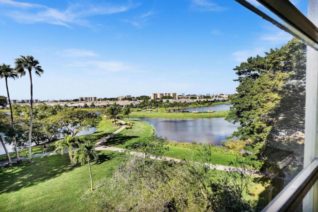 14623 Bonaire Boulevard, Unit 410, Delray Beach, FL 33446 Photo