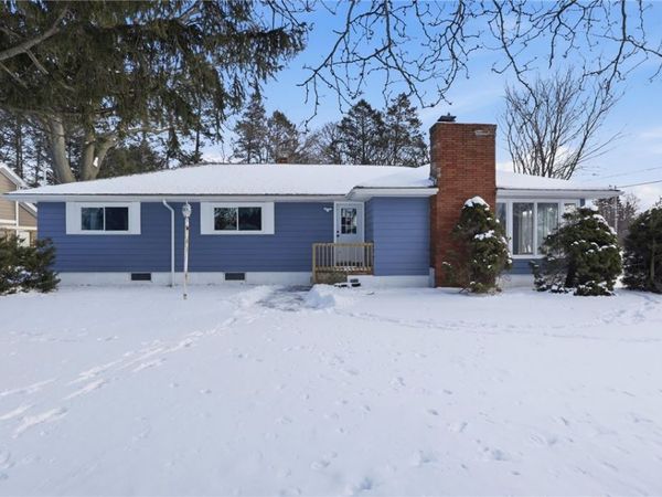 6 Newport Road, Rochester, NY 14622