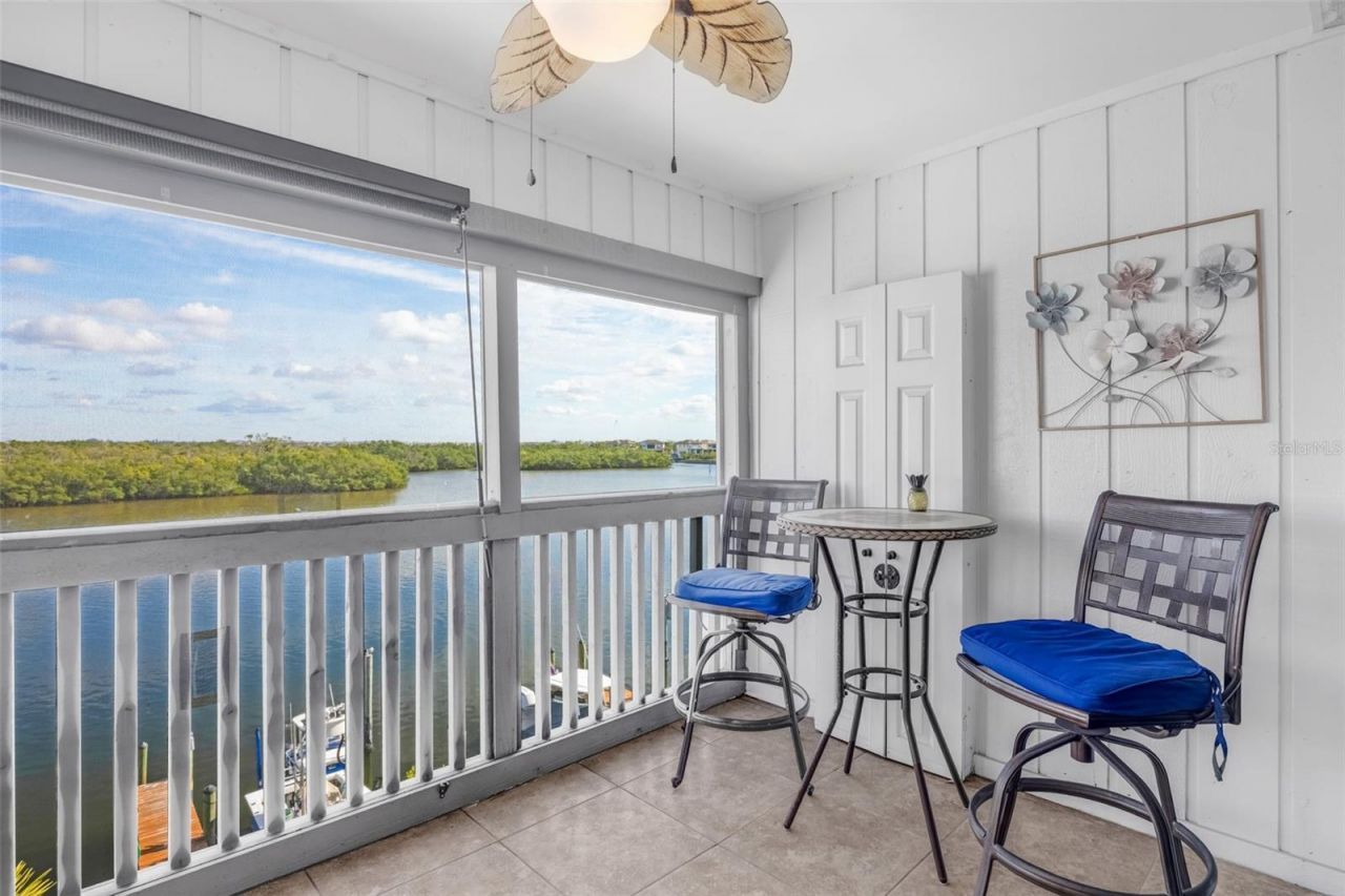 803 Bahia Del Sol Drive, Unit B, Ruskin, FL 33570 Photo