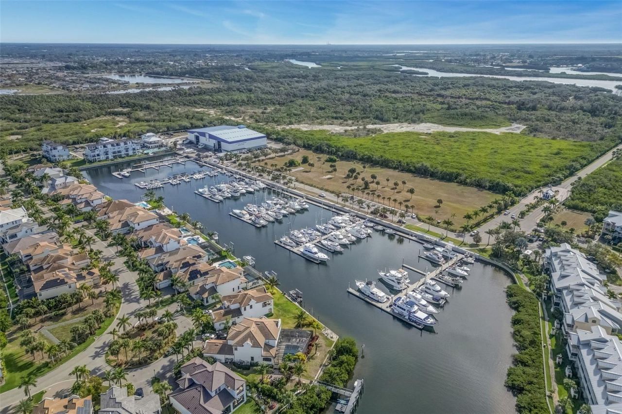 803 Bahia Del Sol Drive, Unit B, Ruskin, FL 33570 Photo
