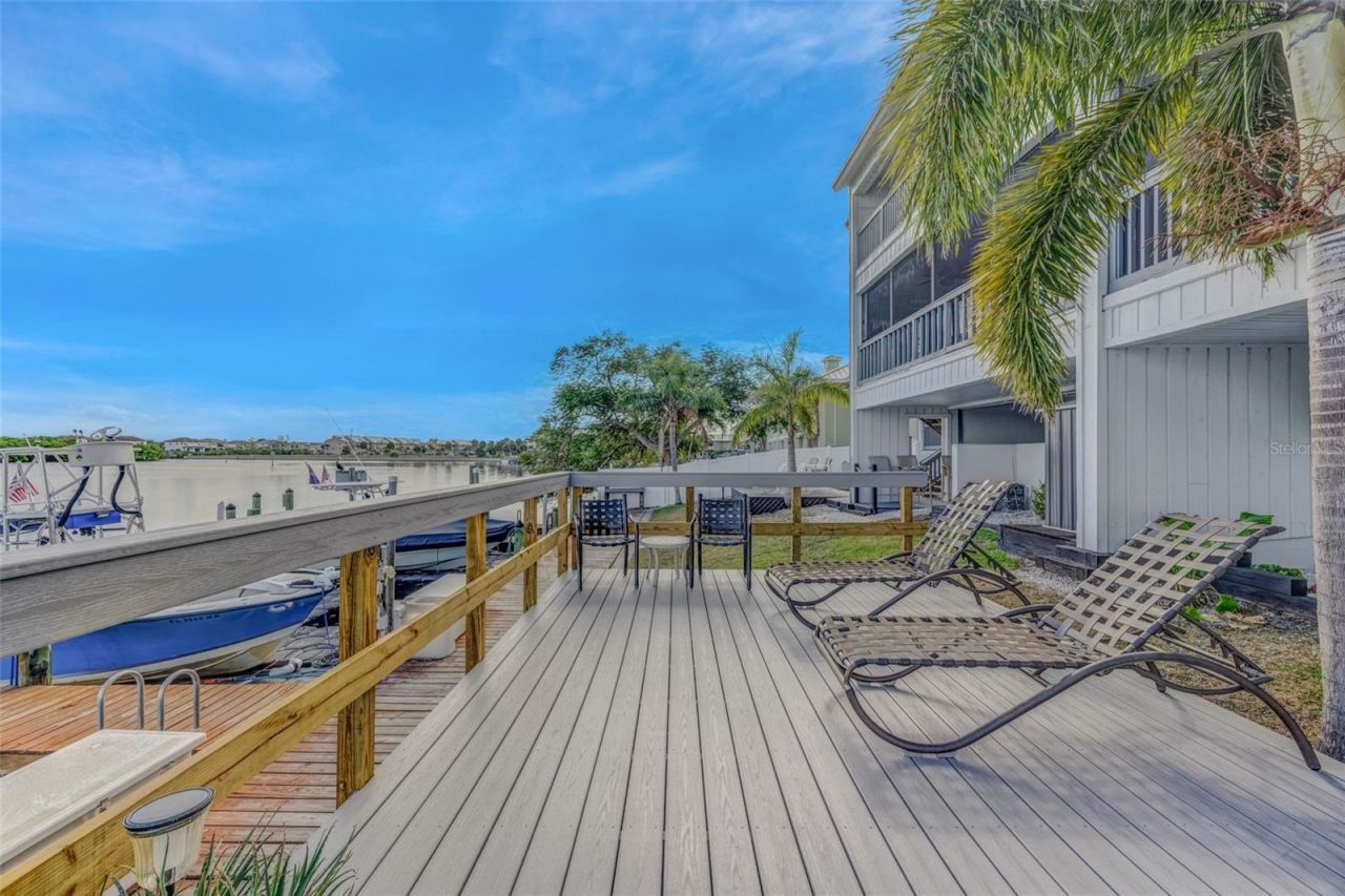 803 Bahia Del Sol Drive, Unit B, Ruskin, FL 33570 Photo