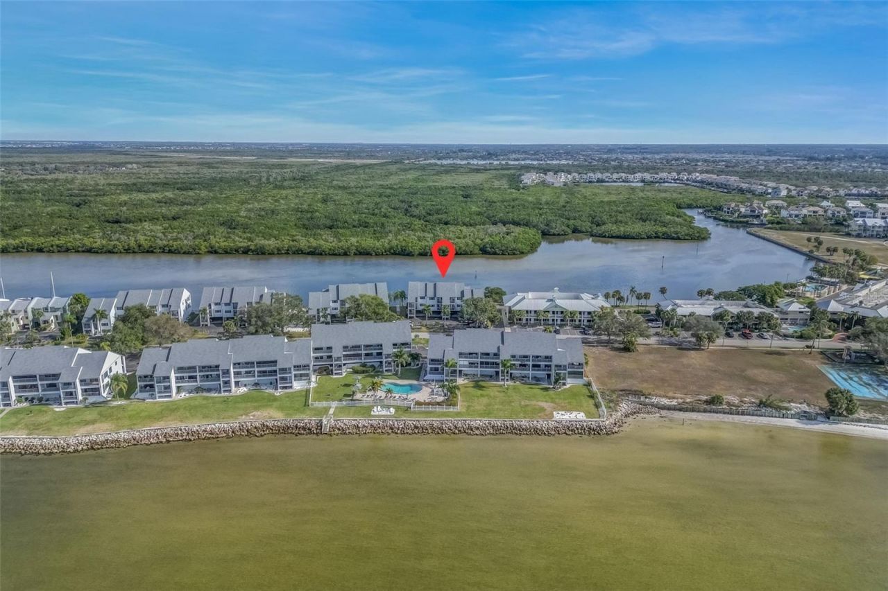 803 Bahia Del Sol Drive, Unit B, Ruskin, FL 33570 Photo