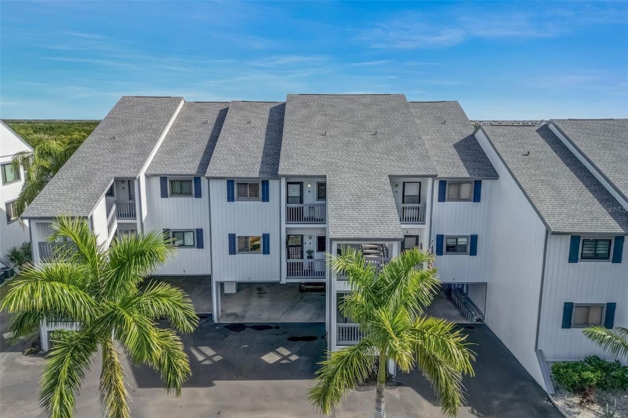 803 Bahia Del Sol Drive, Unit B, Ruskin, FL 33570 Photo