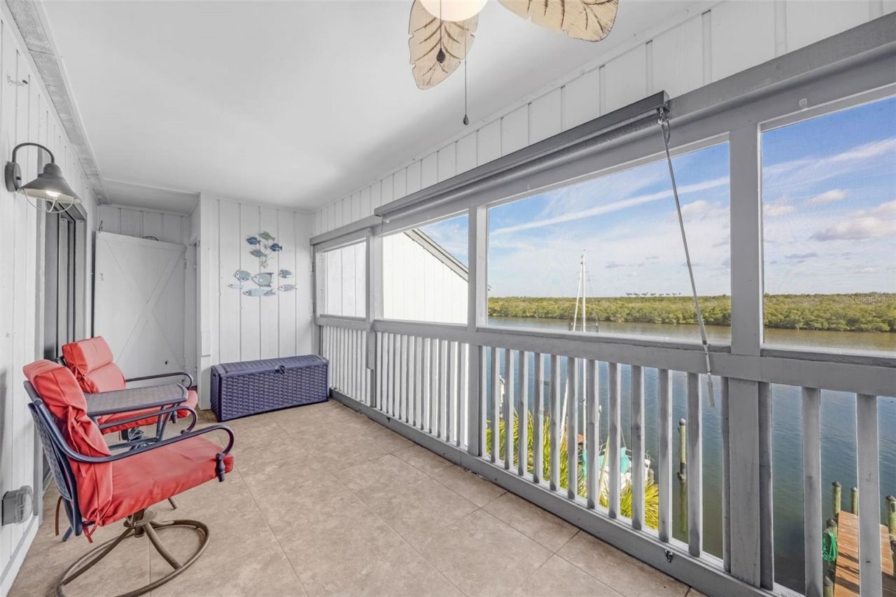 803 Bahia Del Sol Drive, Unit B, Ruskin, FL 33570 Photo
