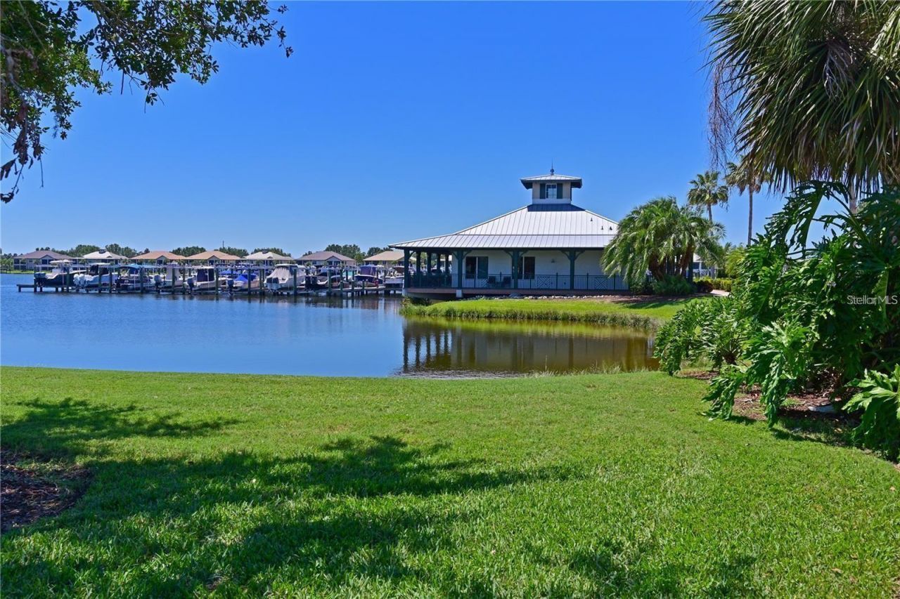 931 Tidewater Shores Loop, Unit 712, Bradenton, FL 34208 Photo
