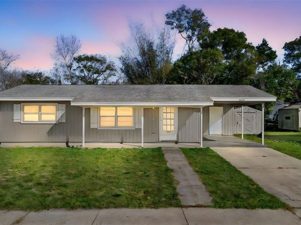 2373 FAIRGREN AVENUE, DELTONA, FL 32738