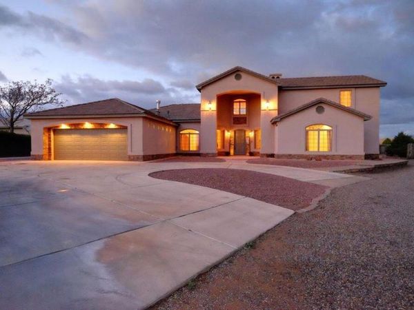 280 Angel Road, Corrales, NM 87048