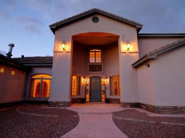 280 Angel Road, Corrales, NM 87048