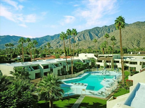 1655 E Palm Canyon Drive, Unit 307, Palm Springs, CA 92264