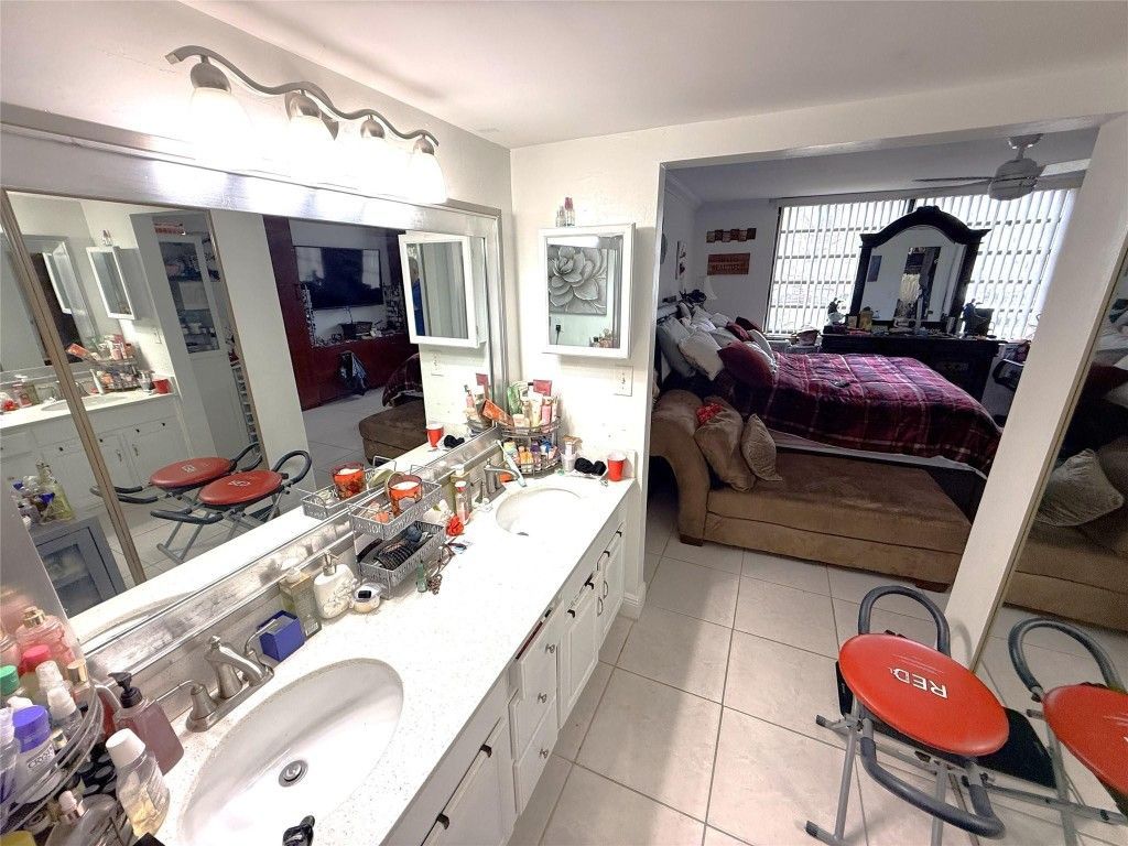 1101 Colony Point Circle, Unit 123, Pembroke Pines, FL 33026 Photo