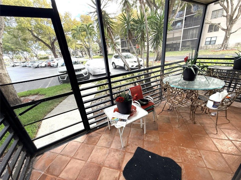 1101 Colony Point Circle, Unit 123, Pembroke Pines, FL 33026 Photo