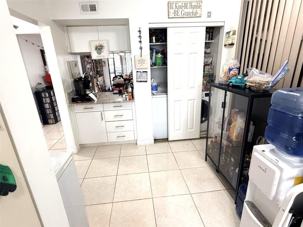 1101 Colony Point Circle, Unit 123, Pembroke Pines, FL 33026 Photo