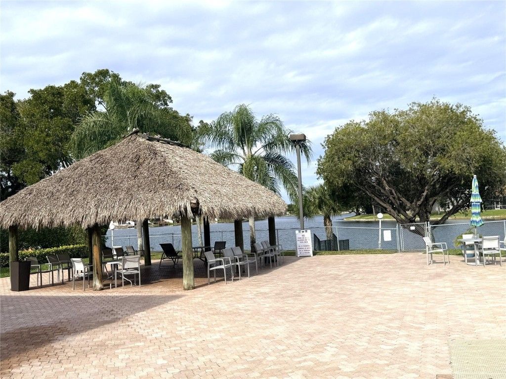 1101 Colony Point Circle, Unit 123, Pembroke Pines, FL 33026 Photo