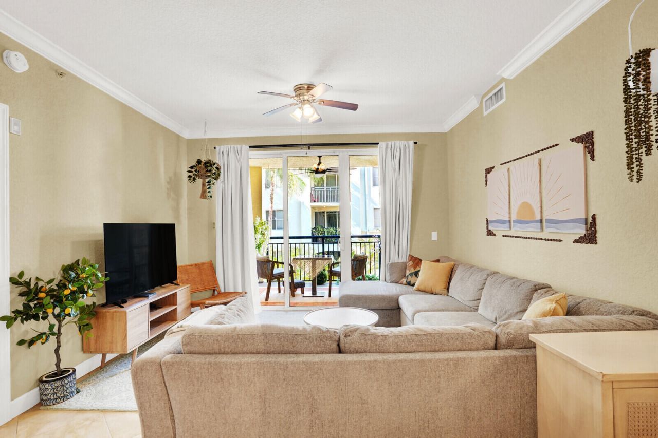 1201 Renaissance Way, Unit 201, Boynton Beach, FL 33426 Photo