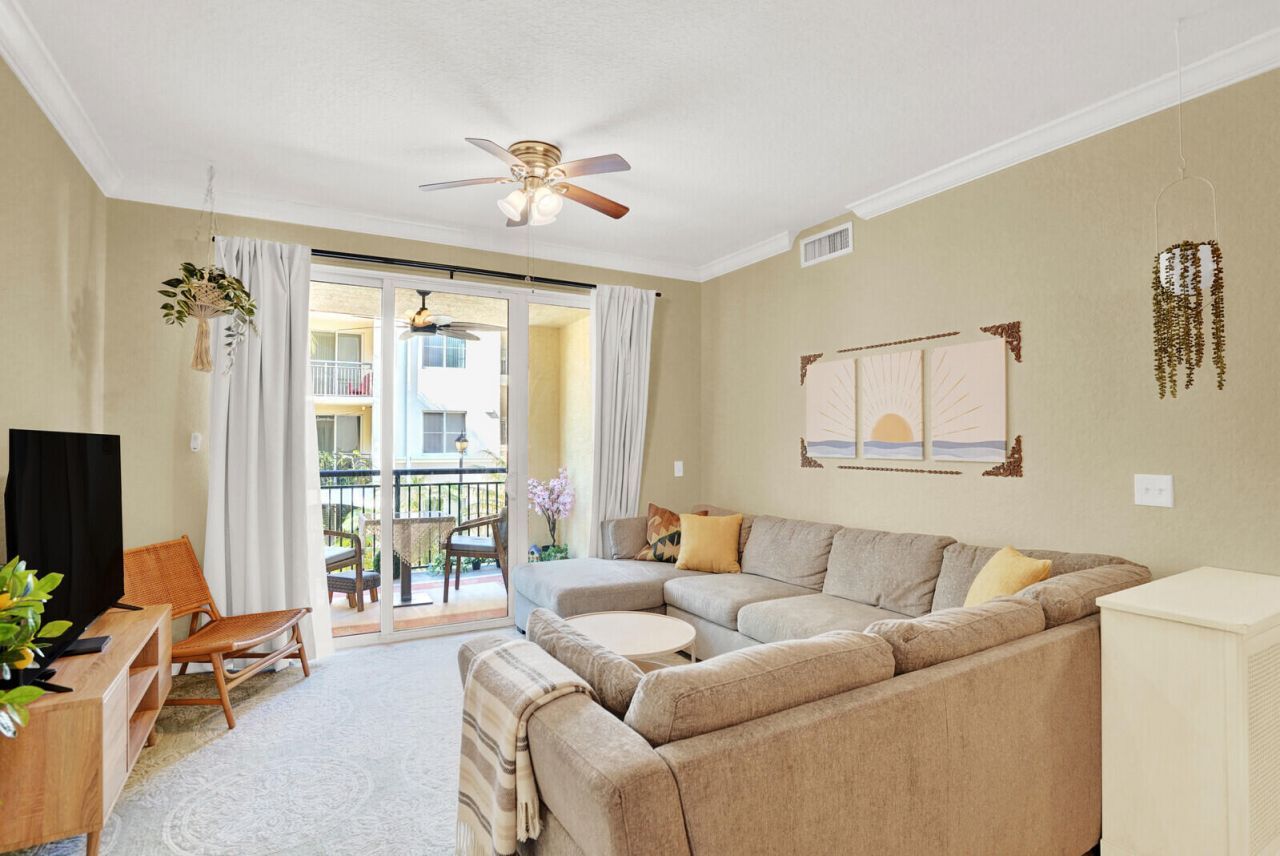 1201 Renaissance Way, Unit 201, Boynton Beach, FL 33426 Photo