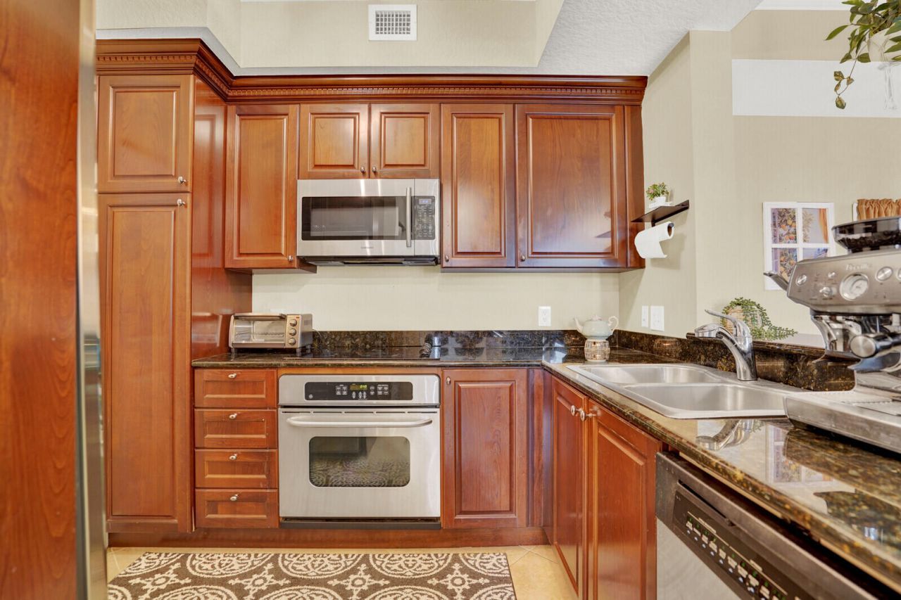 1201 Renaissance Way, Unit 201, Boynton Beach, FL 33426 Photo