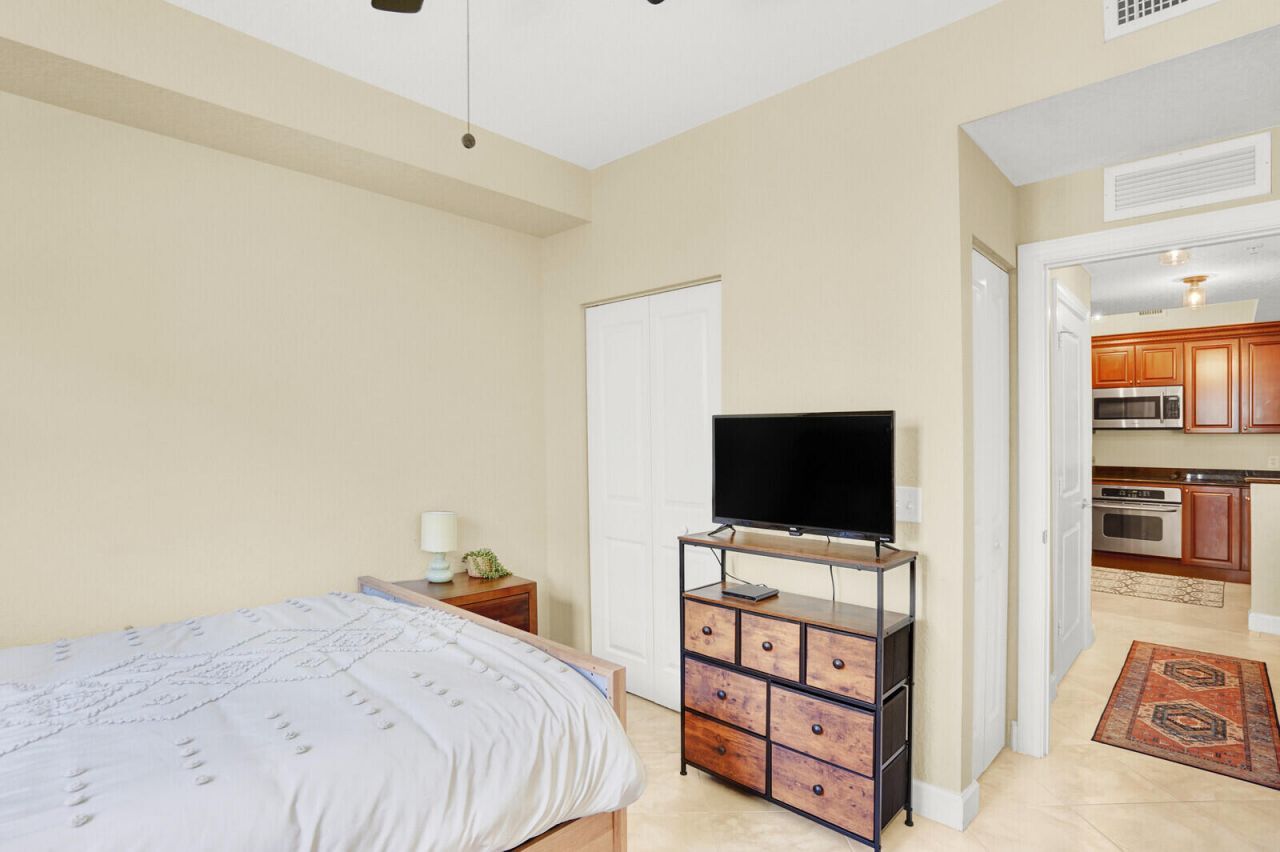 1201 Renaissance Way, Unit 201, Boynton Beach, FL 33426 Photo