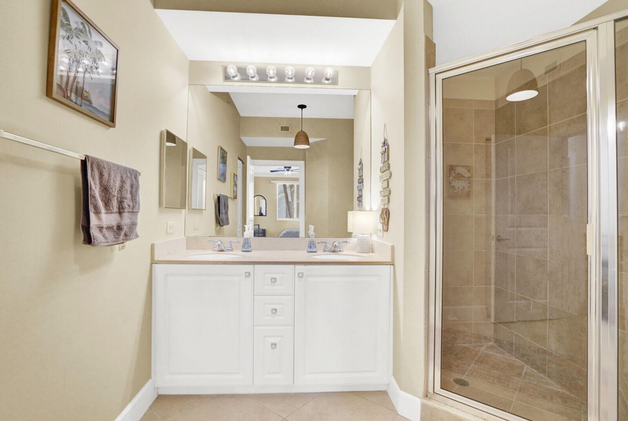 1201 Renaissance Way, Unit 201, Boynton Beach, FL 33426 Photo