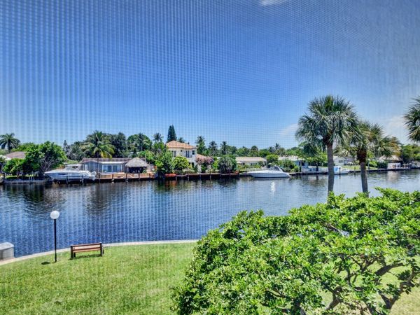 18 Royal Palm Way, Unit 202, Boca Raton, FL 33432