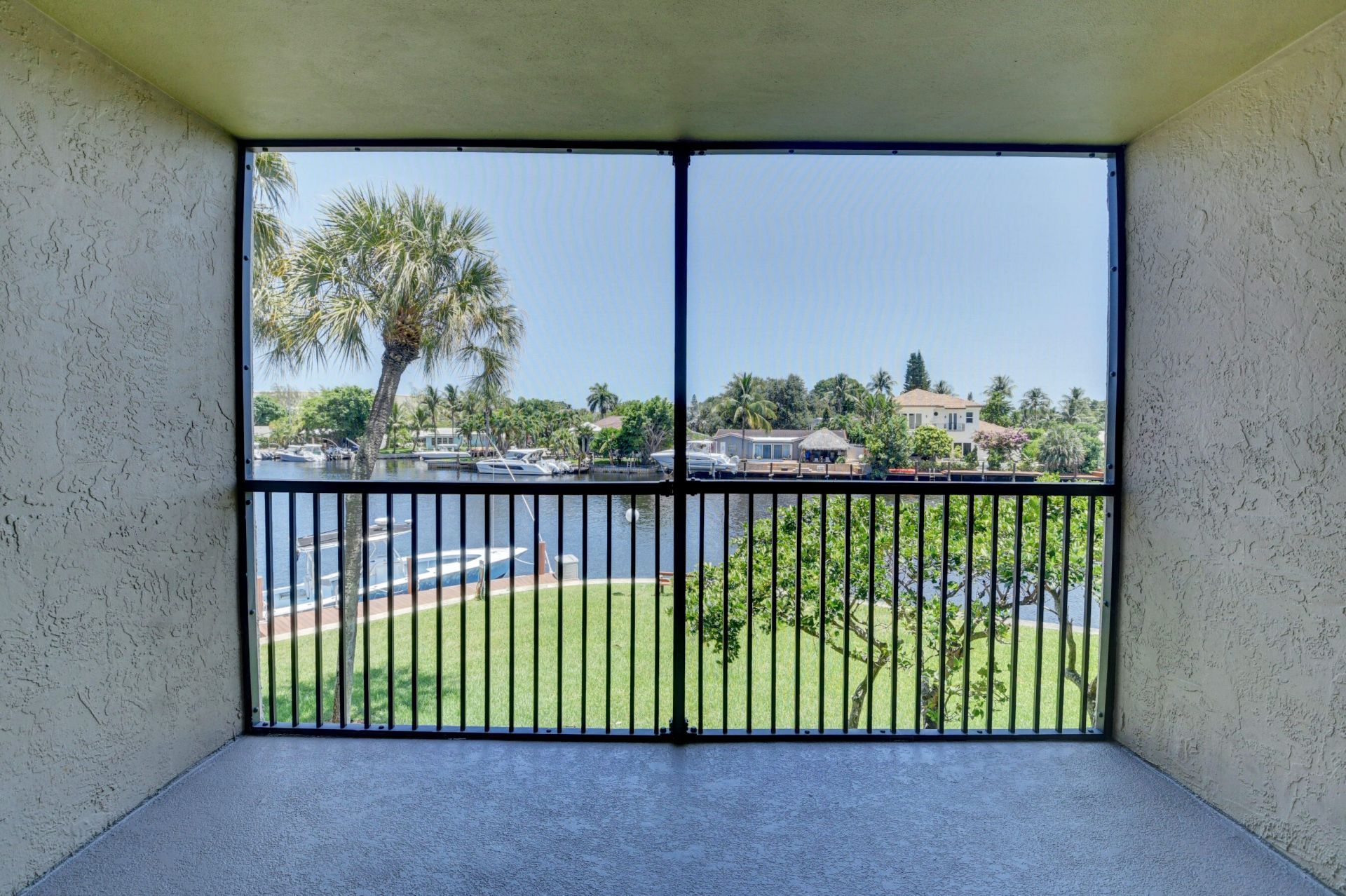 18 Royal Palm Way, Unit 202, Boca Raton, FL 33432 Photo