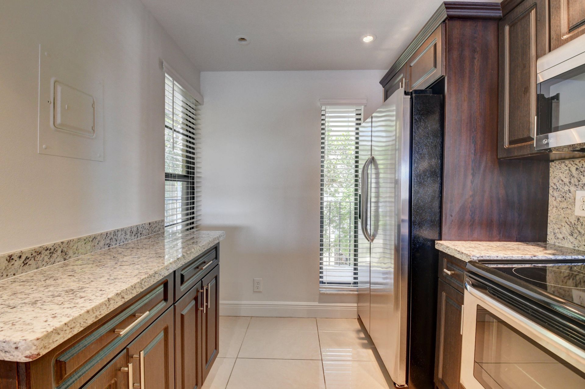 18 Royal Palm Way, Unit 202, Boca Raton, FL 33432 Photo