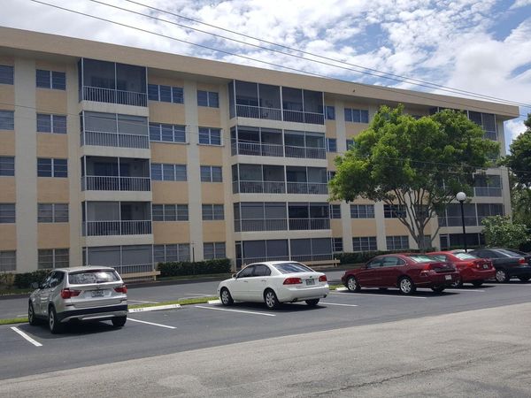 50 SW 3rd Avenue, Unit 2010, Boca Raton, FL 33432