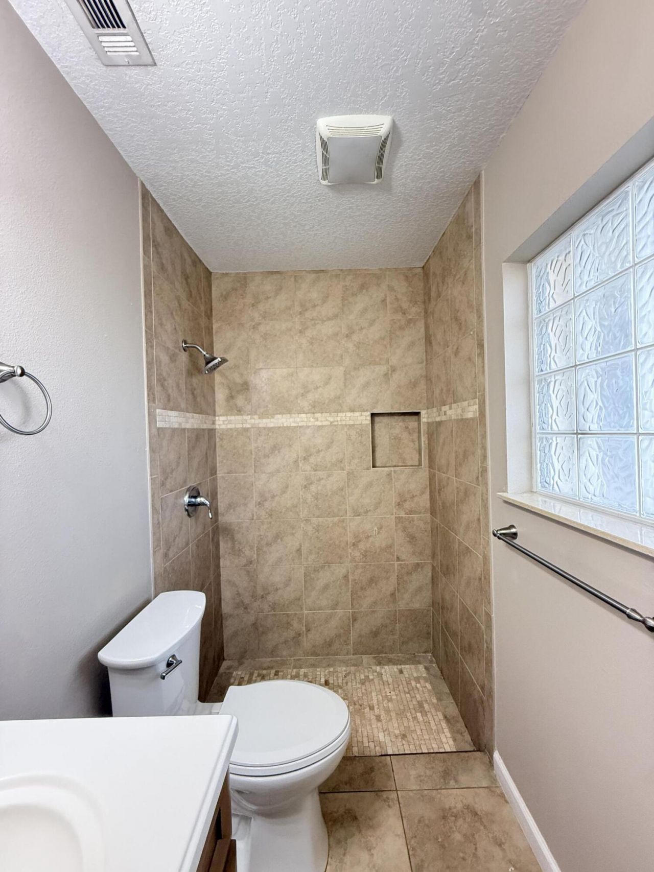 486 NE Solida Circle, Port Saint Lucie, FL 34983 Photo