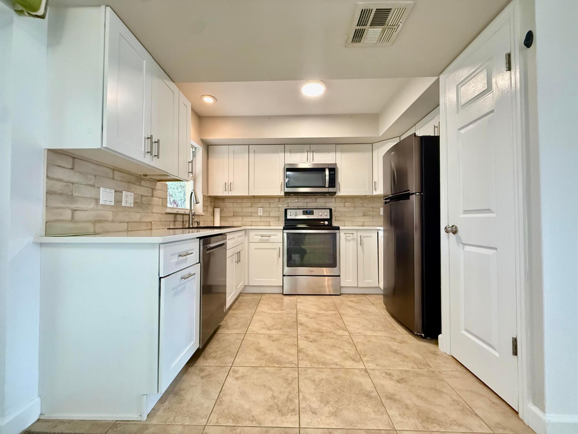 486 NE Solida Circle, Port Saint Lucie, FL 34983 Photo