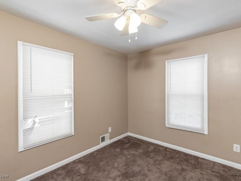 1431 Sherrick Road SE, Canton, OH 44707 Photo 17