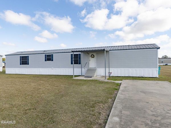 164 Amaretto Drive, Opelousas, LA 70570