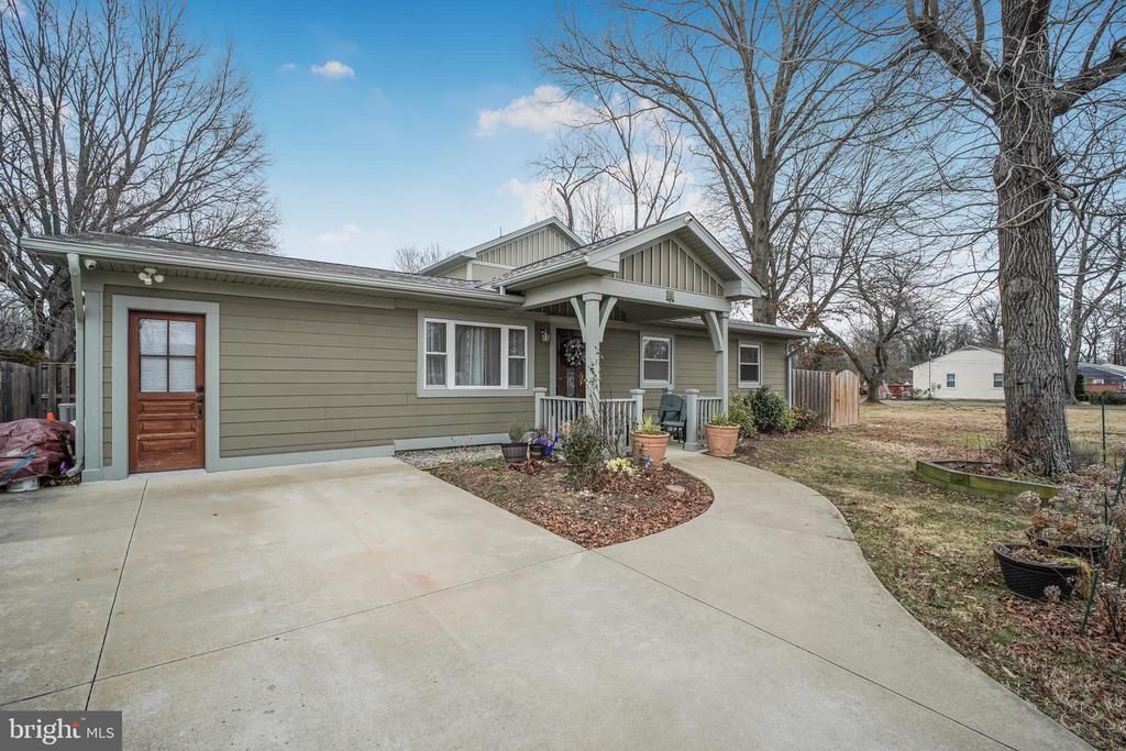 8227 Frye Road, Alexandria, VA 22309 Main Photo