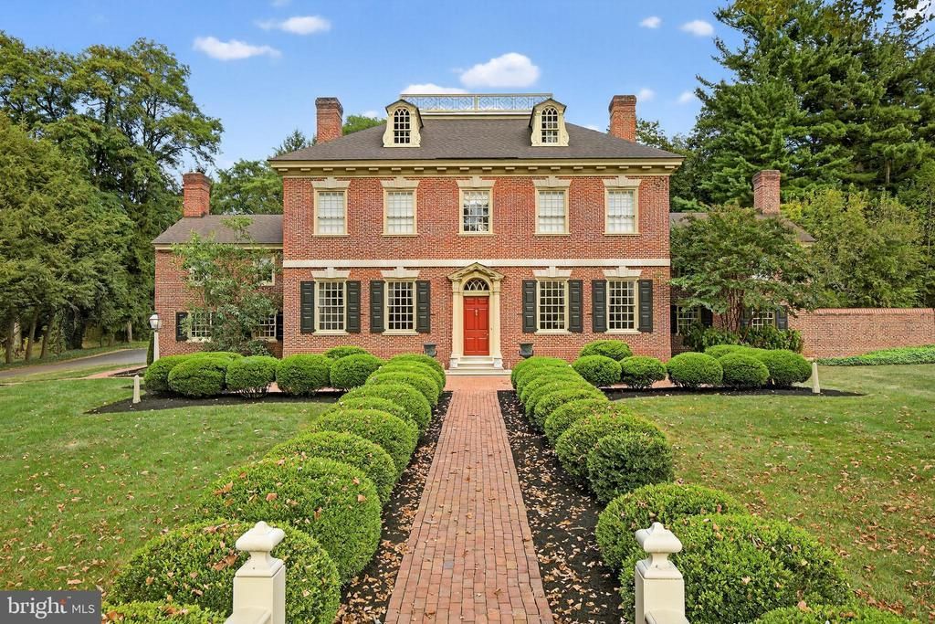 1101 SMALLBROOK LANE, YORK, PA 17403