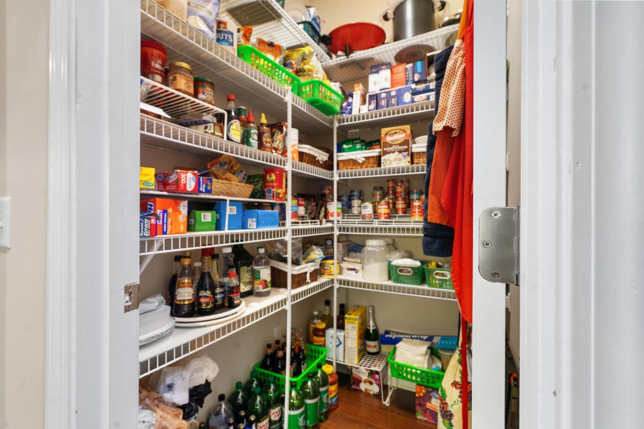 575 Eastern Isle Avenue Photo 14