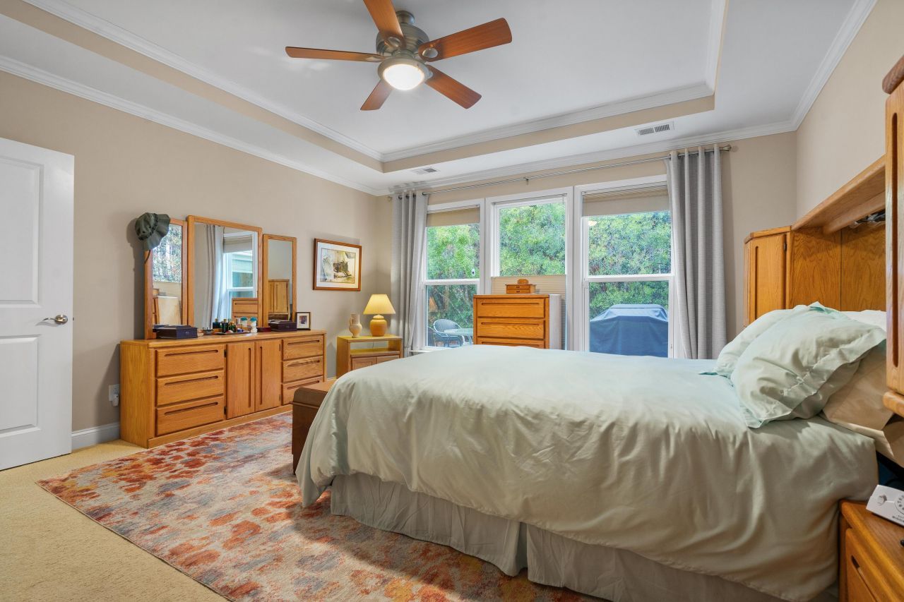 575 Eastern Isle Avenue Photo 22