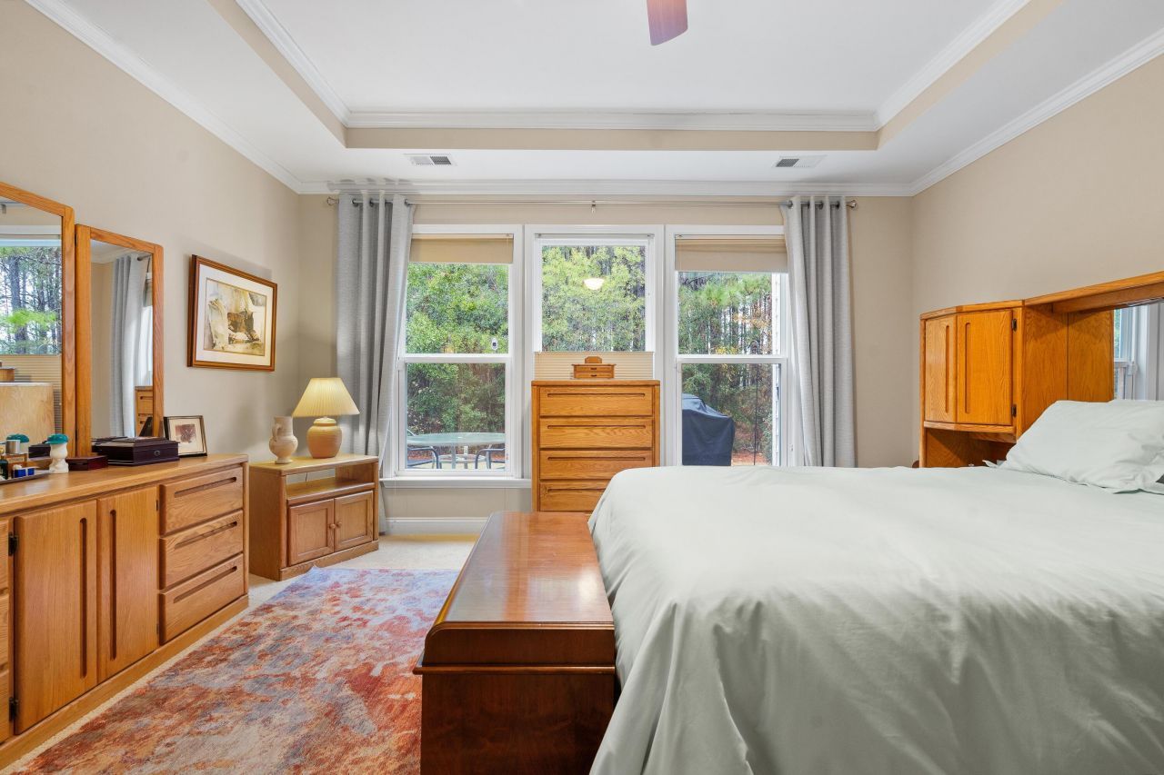 575 Eastern Isle Avenue Photo 23