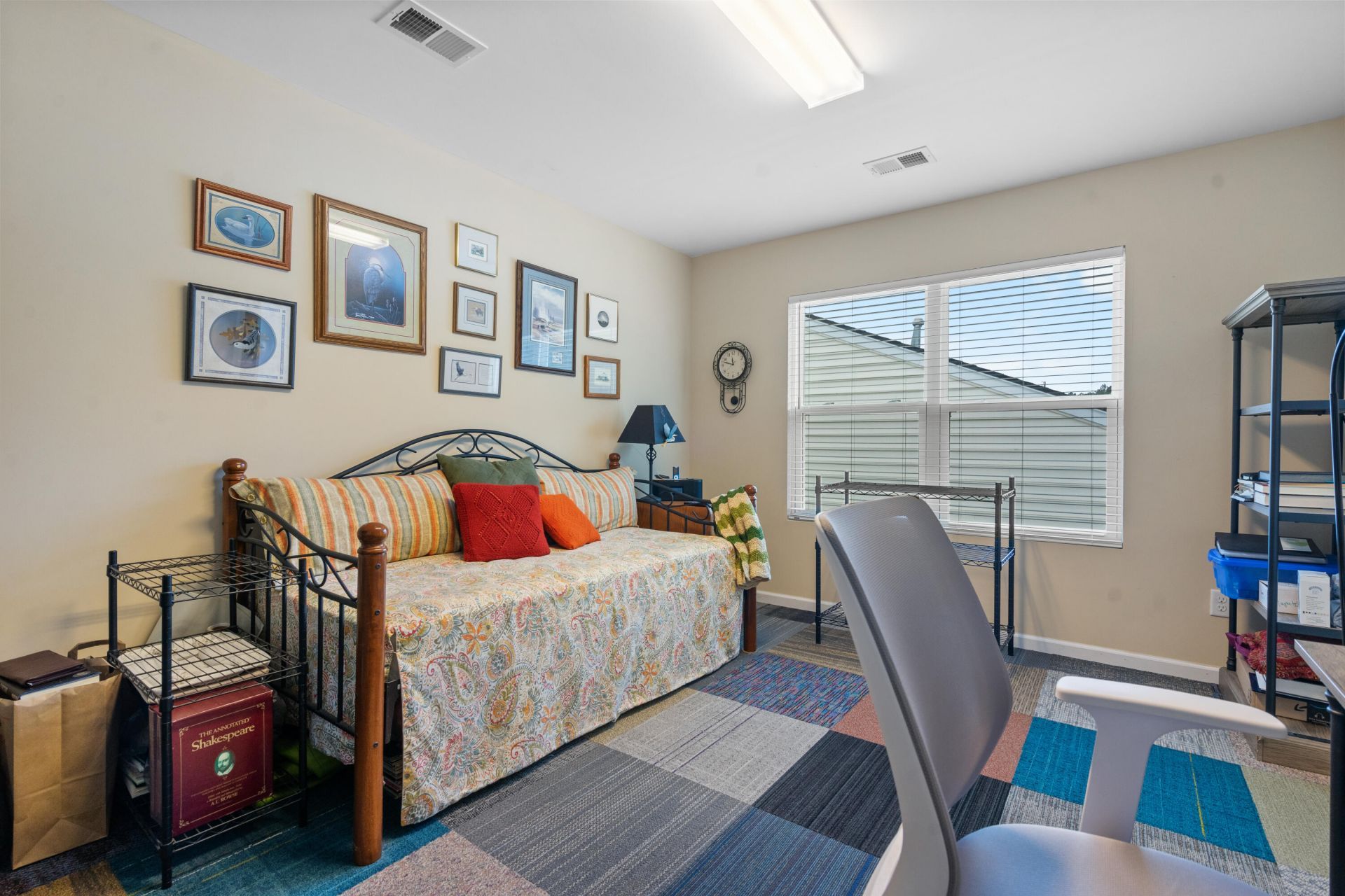 575 Eastern Isle Avenue Photo 31