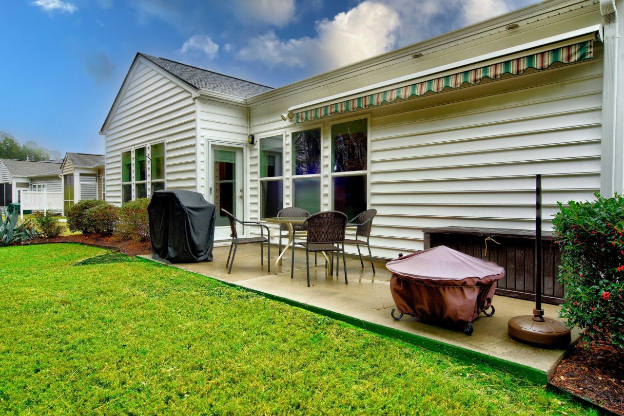 575 Eastern Isle Avenue Photo 36