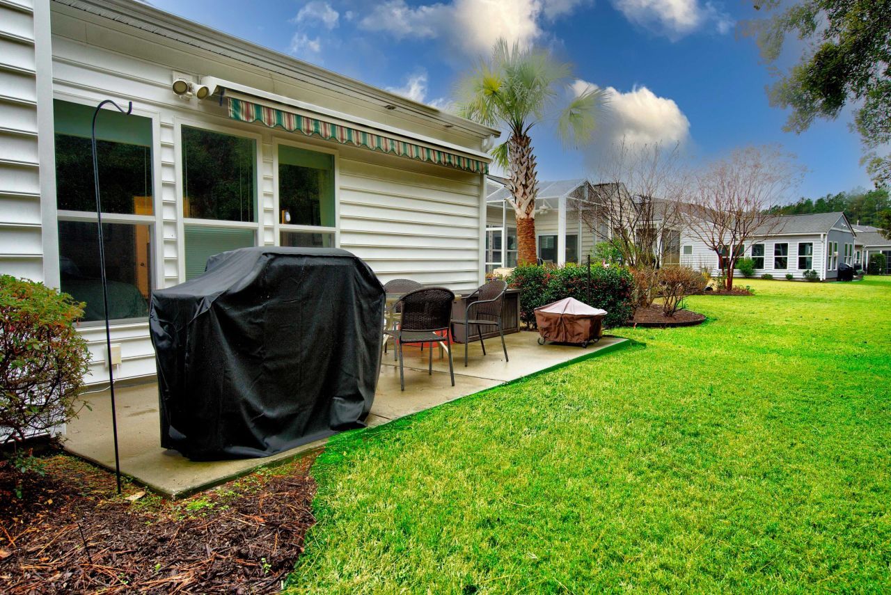 575 Eastern Isle Avenue Photo 37