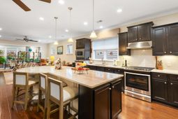 575 Eastern Isle Avenue photo 4