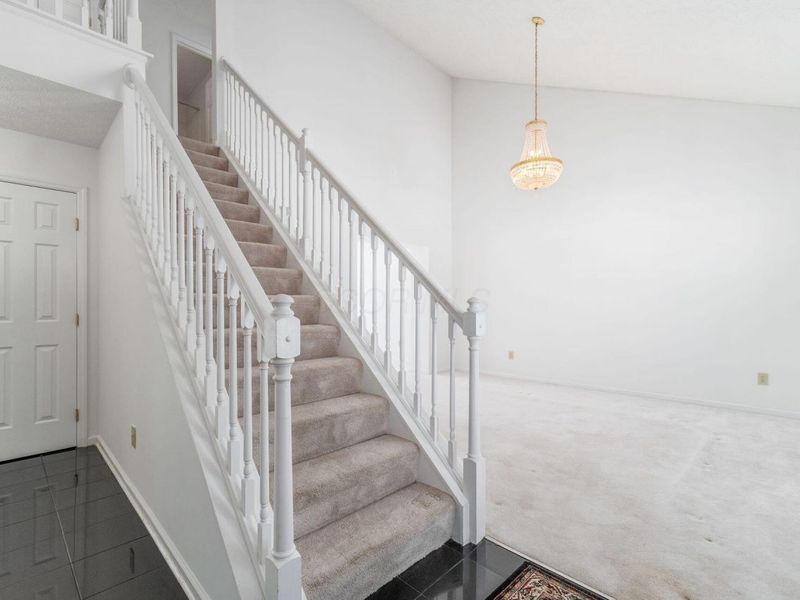 406 Hances Drive, Blacklick, OH 43004 Photo 4