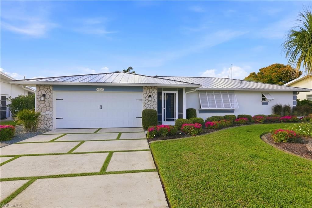 4629 Forest Glen Dr, North Fort Myers, FL 33903 Photo