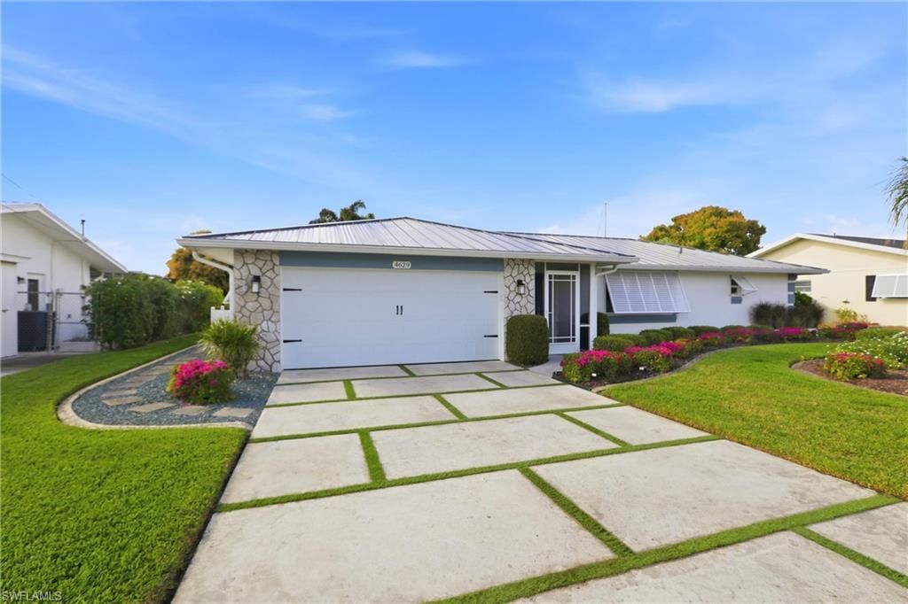 4629 Forest Glen Dr, North Fort Myers, FL 33903 Photo