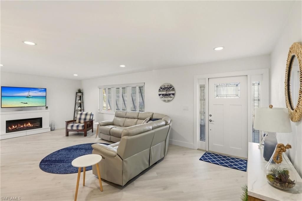 4629 Forest Glen Dr, North Fort Myers, FL 33903 Photo