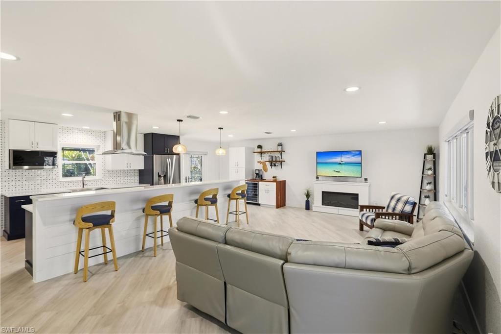 4629 Forest Glen Dr, North Fort Myers, FL 33903 Photo